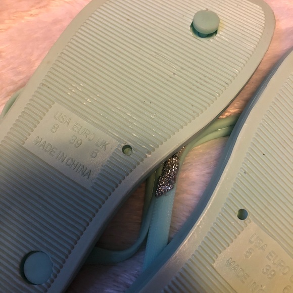 MINT FLIP FLOPS - Picture 3 of 3